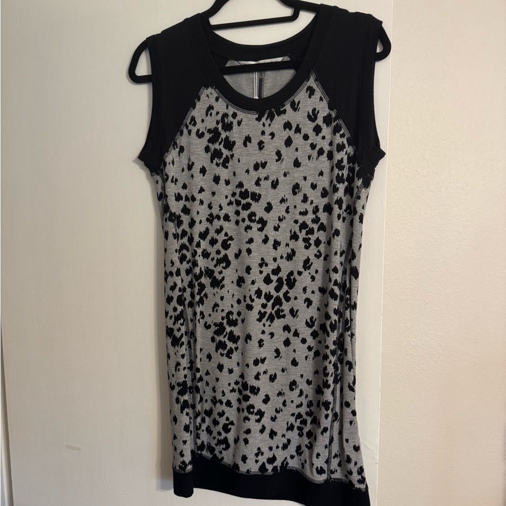 Trina Turk Black and Gray Patterned Dress
